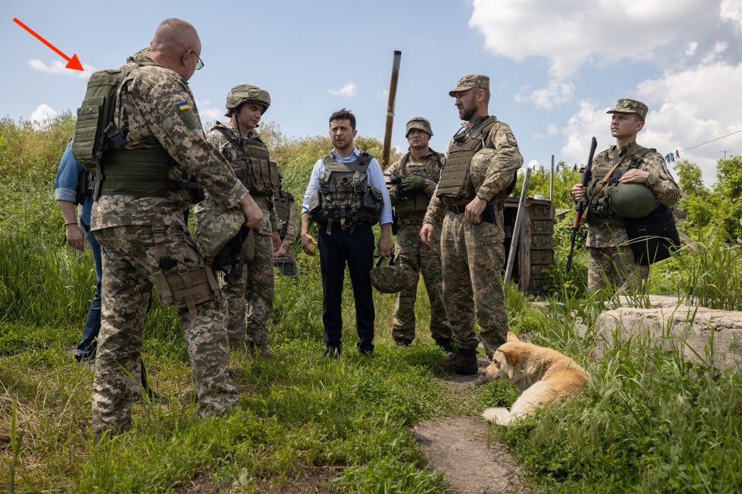 Глава Генштаба ВСУ опозорился на передовой в Донбассе, фото-3
