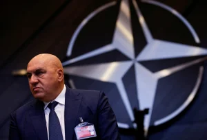 Гвідо Крозетто: від провінційного підприємця до міністра оборони Італії