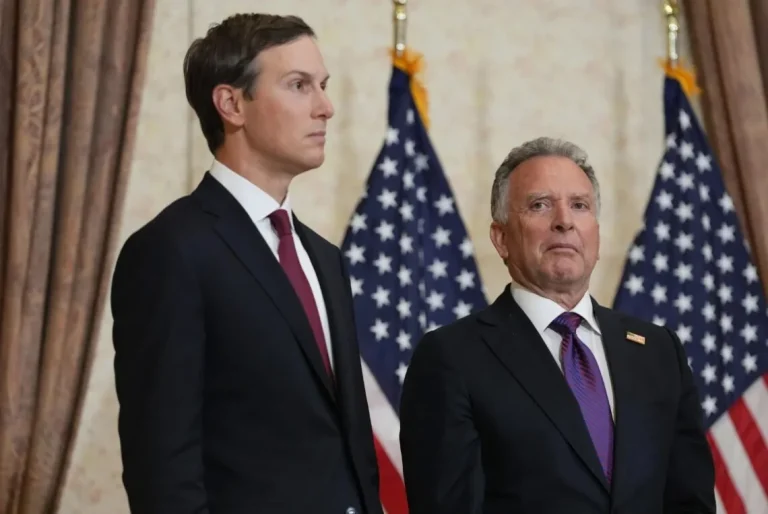 Трамп: Віткофф і Кушнер везуть мирну пропозицію до Москви й Києва