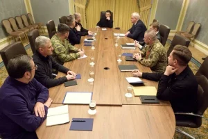 Зеленський зібрав переговорну групу перед зустріччю з командою Трампа